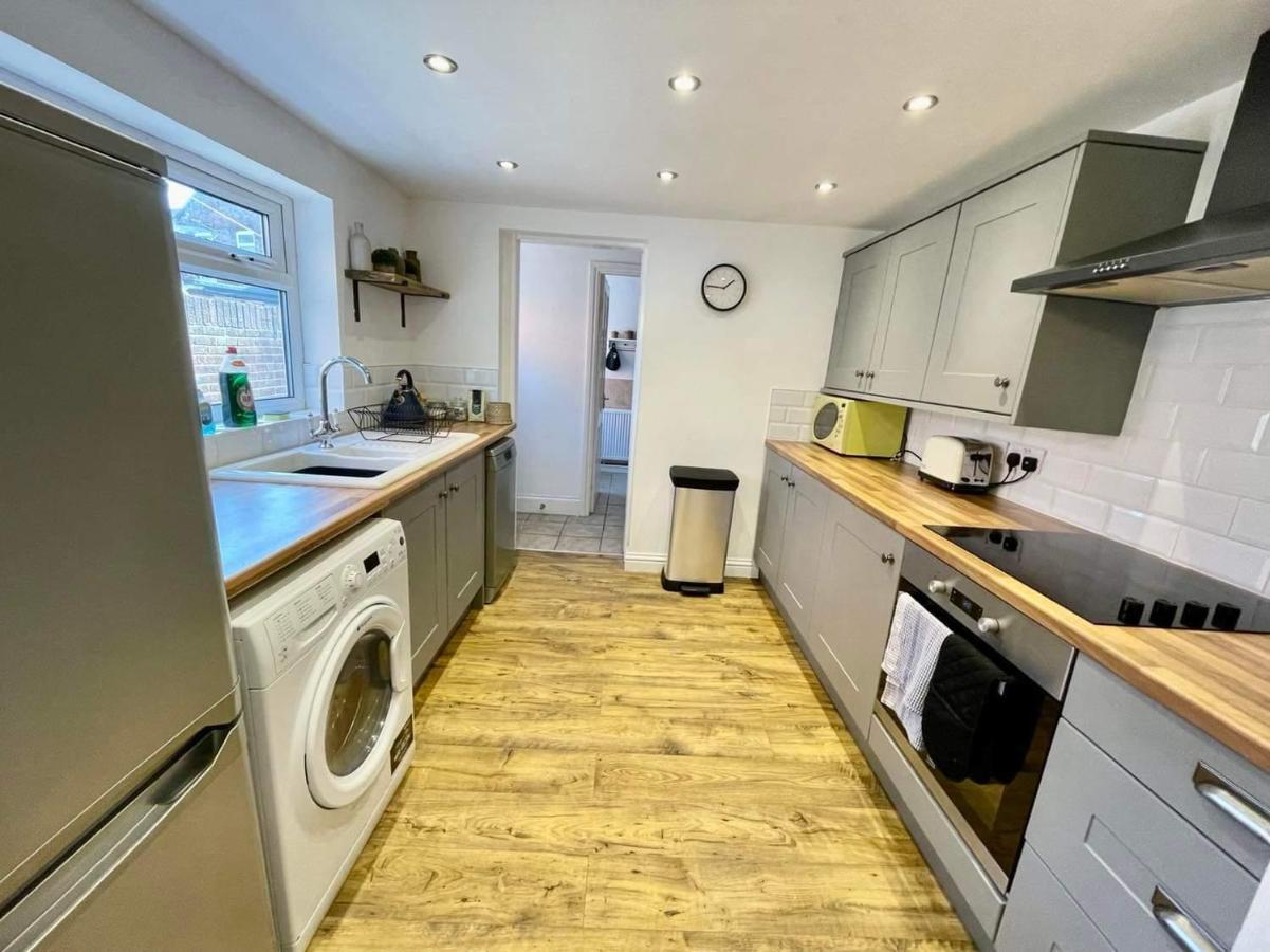 Spacious 3 Bedroom Retreat For Professionals Kingston upon Hull Luaran gambar