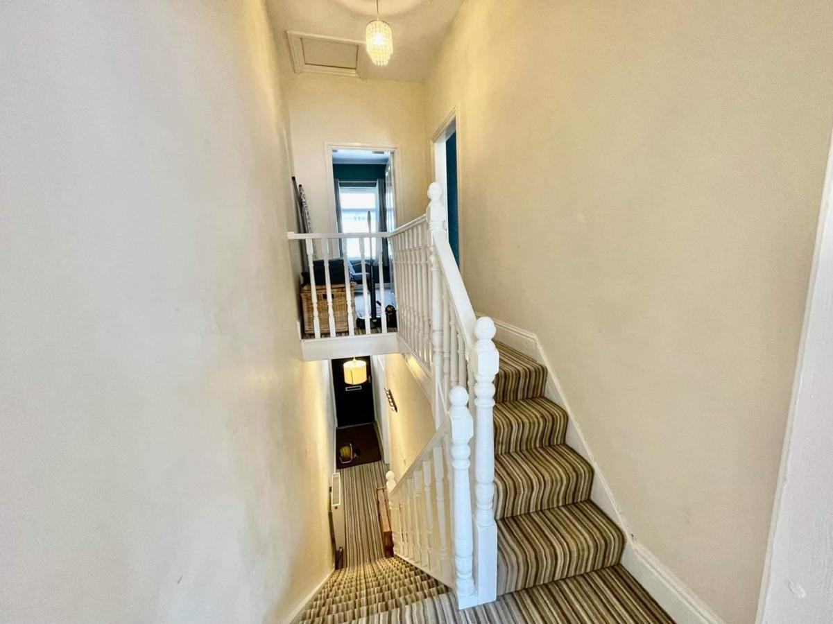 Spacious 3 Bedroom Retreat For Professionals Kingston upon Hull Luaran gambar