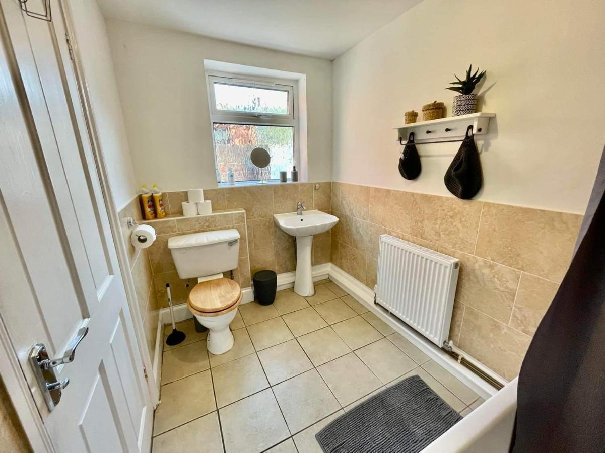 Spacious 3 Bedroom Retreat For Professionals Kingston upon Hull Luaran gambar